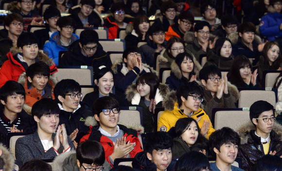 서울대 새내기 오리엔테이션 3년만에 교내에서 열려 