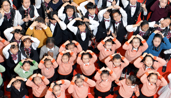 세계 첫 유소년 청각장애 연주단 ‘행복 연주회’ 