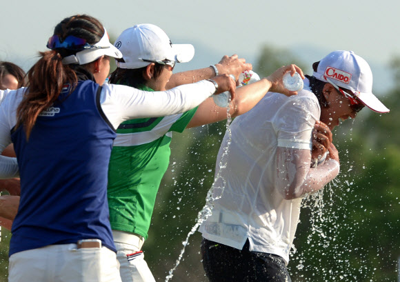 양희영, “혼다 LPGA 타일랜드 우승 맛봐라”