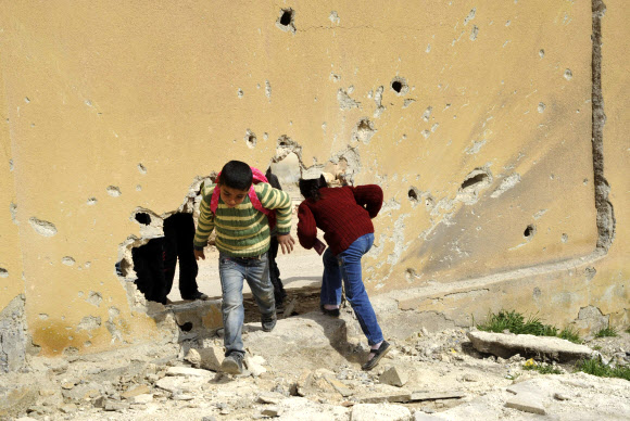 시리아 쿠르드족 마을 코바네의 학교 풍경