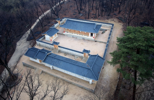 ‘서울 정릉 재실 복원’. 문화재청 제공