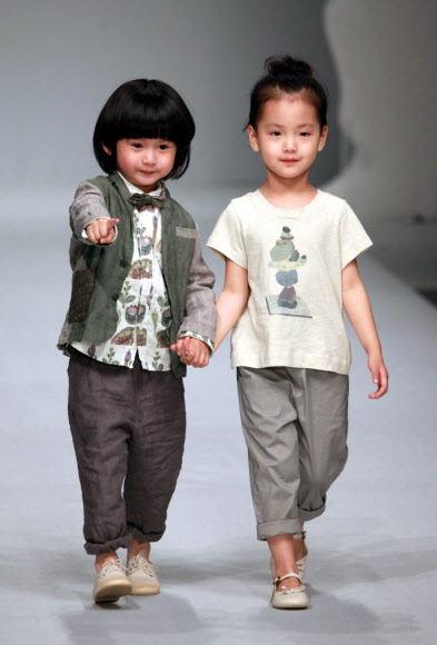 ‘중국 패션 위크(China Fashion Week) JNBY 어린이 컬렉션( JNBY Children Collection)