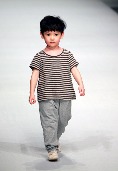 ‘중국 패션 위크(China Fashion Week) JNBY 어린이 컬렉션( JNBY Children Collection)