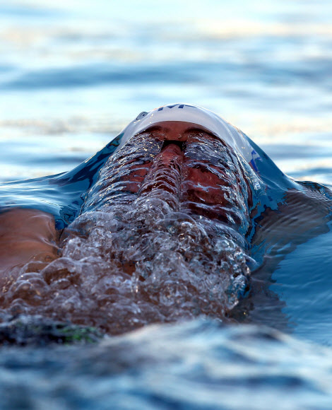 마이클 펠프스, 2014-2015 아레나 프로 수영시리즈 4차대회 개인혼영 200m에서