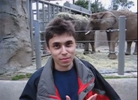2005년 4월 23일 동영상 공유 사이트 유튜브에 최초로 게시된 동영상 “Me at the Zoo”.  사진출처: 유튜브 영상 캡처