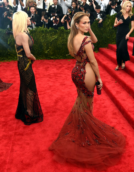 도나텔라 베르사체와 제니퍼 로페즈(Donatella Versace and Jennifer Lopez)