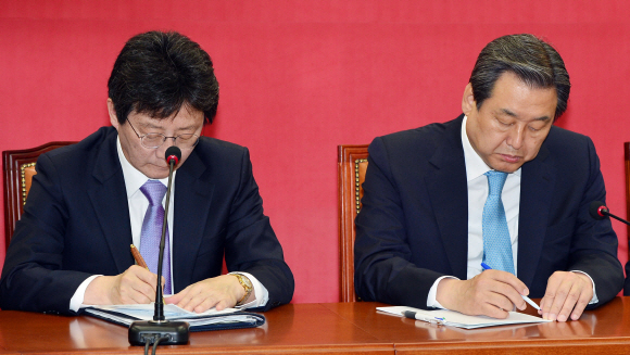 27일 오전 국회에서 새누리당 최고중진연석회의가 열렸다. 김무성대표와 유승민원내대표 생각에 잠겨 있다. 2015.5.27 김명국전문기자 daunso@seoul.co.kr