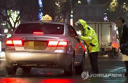 택시 승차거부 단속(연합뉴스 자료사진)