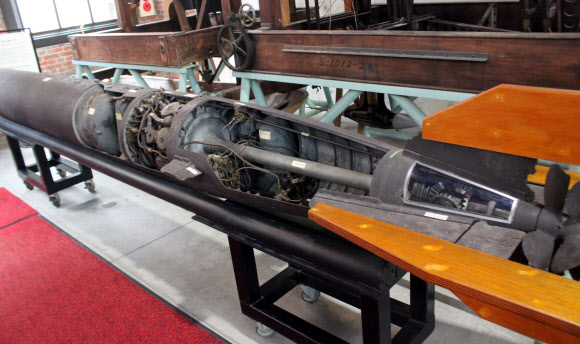 일본 나가사키 조선소 사료관의 어뢰