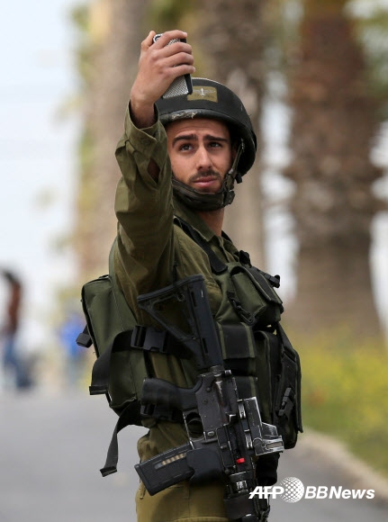 이스라엘군은 우리 돈으로 31만원 가량의 월급을 받습니다. 그런데 예비군 훈련비가 하루 10만원이라고 합니다. ⓒ AFPBBNews=News1