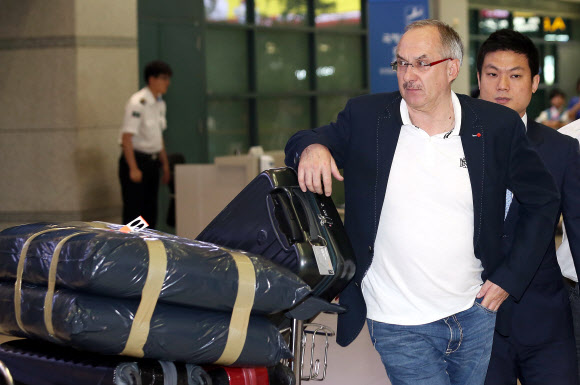 돌아온 슈틸리케 감독