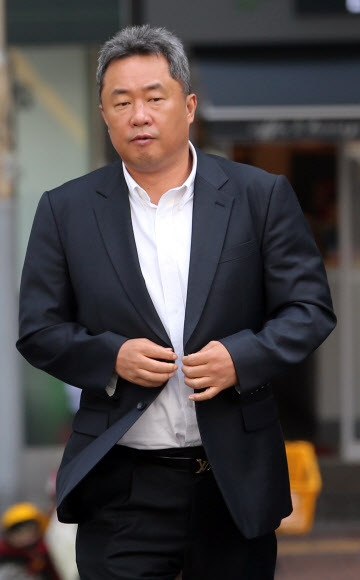 2차조사 출석한 전창진 감독