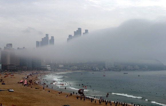 해무가 만든 해운대 비경