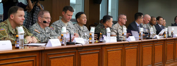 탄저균 전체 실무회의 참석한 미국 측 대표단