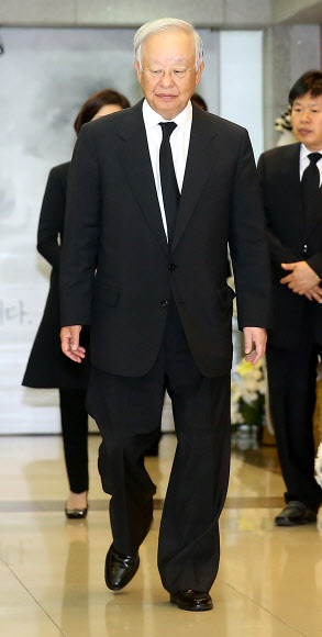 이맹희 CJ그룹 명예회장 빈소 찾은 손경식