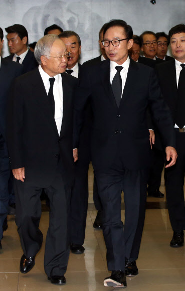 조문 마친 이명박 전 대통령