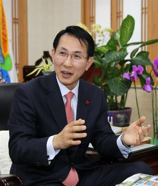 이완섭 충남 서산시장<br>연합뉴스