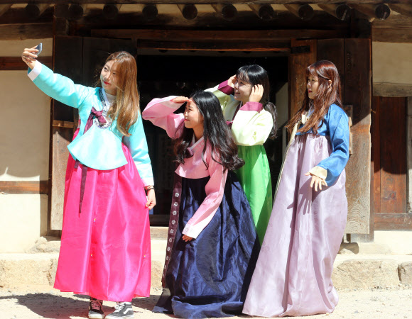 한복 맵시 어때요?