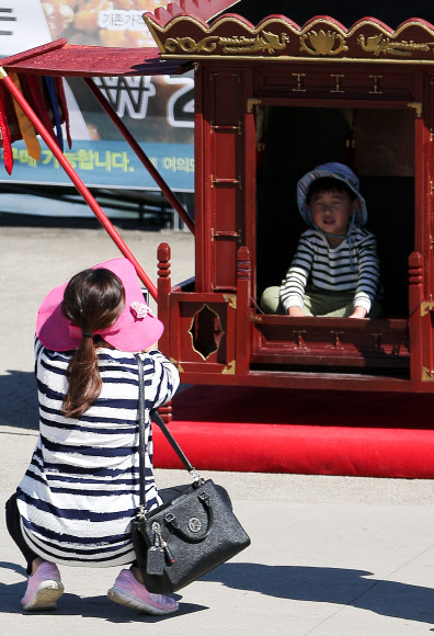 꽃가마 타고 즐기는 추석연휴
