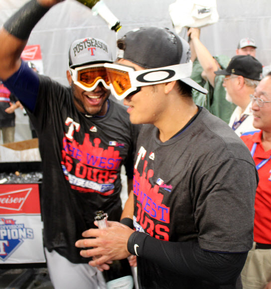 아! 시원해 이 맛에 야구하지