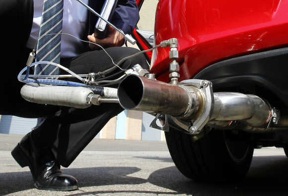 폴크스바겐 경유차 실제 도로 배출가스 시험 시작