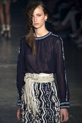 20일(현지시간) 브라질 상파울루 패션 위크 2016 겨울 콜렉션에서 PatBo의 작품을 모델이 선보이고 있다.<br>ⓒ AFPBBNews=News1