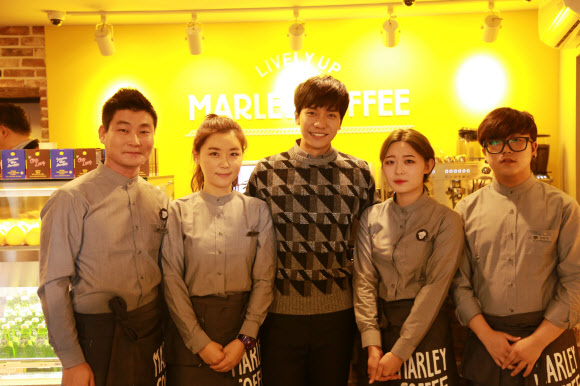 말리커피 라이블리업 1호점 개점행사