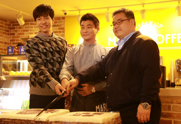 말리커피 라이블리업 1호점 개점