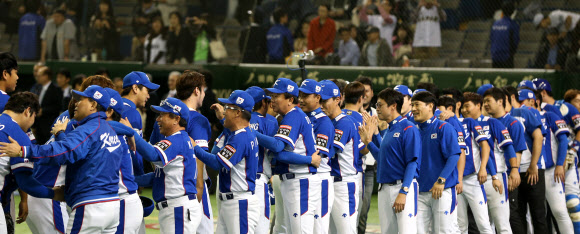 우승 하이파이브