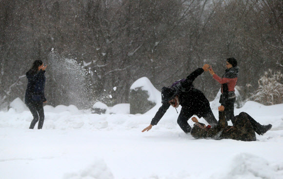 제주 산간 대설경보…한라산 40㎝ 이상 쌓여