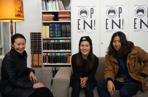 라익스 아카데미의 레지던스 프로그램에 참여하고 있는 김영은(왼쪽부터), 김지석, 류노아 작가. 
