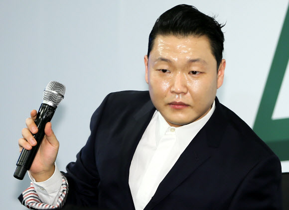 여전히 땀많은 싸이