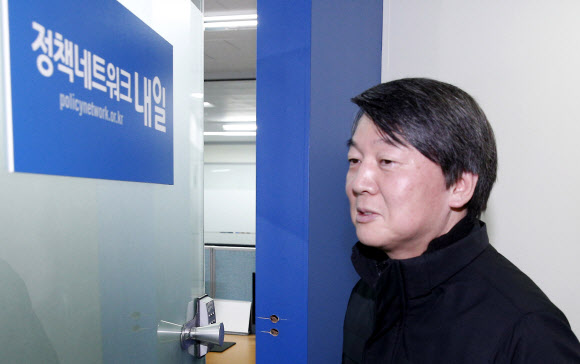 탈당 얘기 도는 안철수 전 공동대표