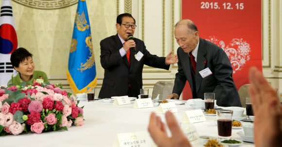 100세 어르신을 위한 박수