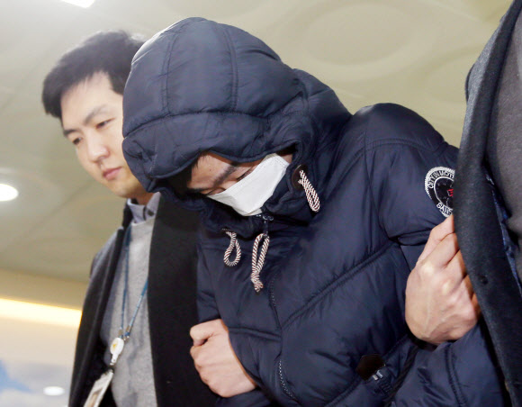 ”죄송합니다” 11세 딸 학대 아버지 검찰 송치