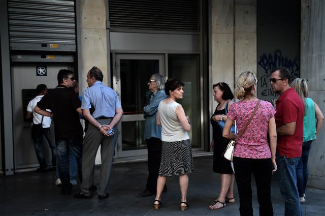 그리스 부도 위기… 추가 구제 금융 받고 긴축안 수용 AFP 연합