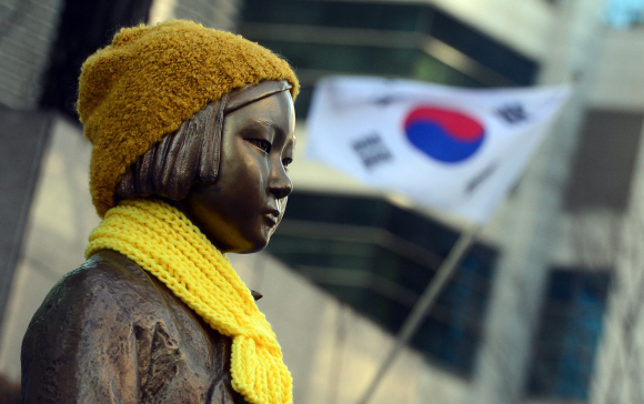 서울 일본대사관 앞 소녀상.   정연호 기자 tpgod@seoul.co.kr
