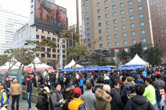 서울신문사 주최 해피뉴런대회가 청계천일대에서 개최되었다. 김명국 전문기자 daunso@seoul.co.kr