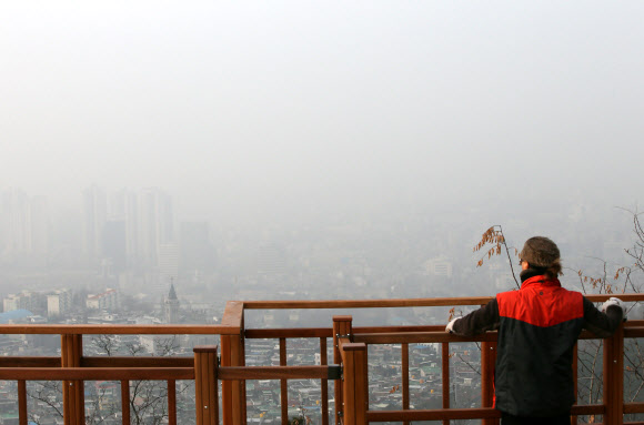 탁한 서울 풍경