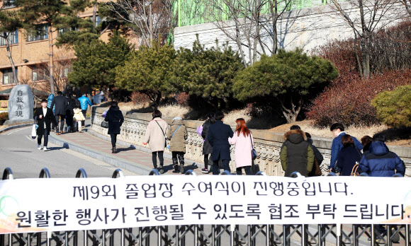 세월호 생존학생 졸업식 열리는 단원고