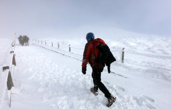 ’한라산 만설’