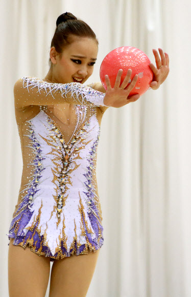 리우 향한 볼 연기