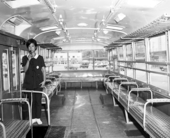 서울시는 1950년대부터 1980년대까지 다양한 시정 현장 사진 9만 8천900점을 한눈에 볼 수 있는 온라인 서비스 서울사진아카이브(photoarchives.seoul.go.kr)를 운영한다고 밝혔다. 서울시 제공