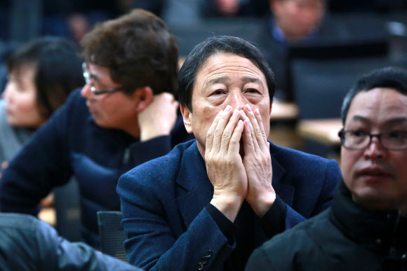 무거운 마음으로