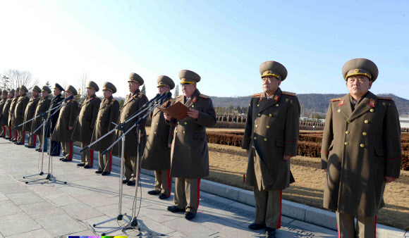 북한軍, 김정은에 충성 맹세 