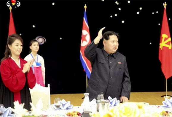 北 리설주, 한복 입고 4개월만에 공개 행사 참석