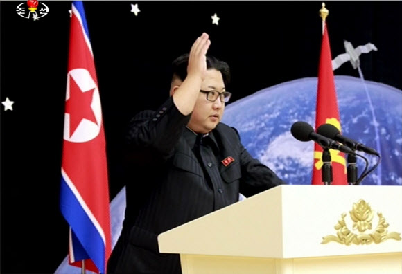 연설하는 김정은 북한 국방위원회 제1위원장