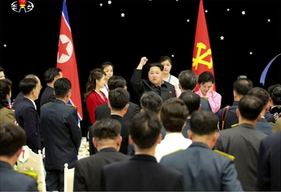 北 김정은 ”주체조선의 실용위성 더 많이 쏘아올려야”