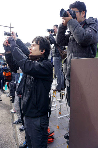 다케시마의 날 행사에 50여 개 매체 취재진 몰려 ’북적’