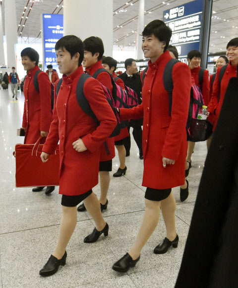 일본 오사카 간사이공항 도착한 북한 여자축구 대표팀